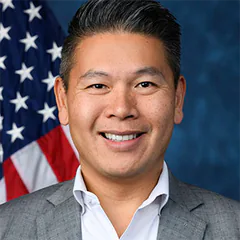 Derek Tran