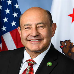 Lou Correa